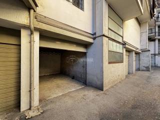 Garage in vendita ad aosta via chambery 182