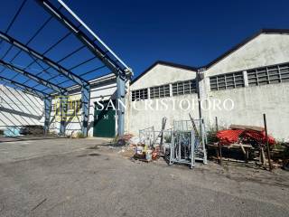 Capannone industriale in vendita a rovello porro 