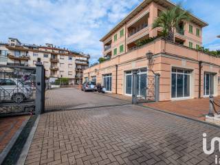 Garage in vendita a bordighera via guglielmo marconi, 5