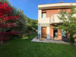 Villa a schiera in in vendita da privato a trento via delle laste, 37