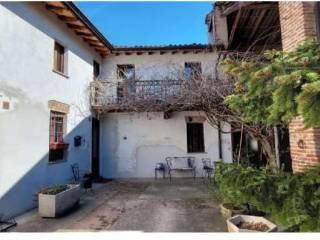 Casa indipendente all'asta a pieve porto morone pieve porto morone via cesare battisti, 83