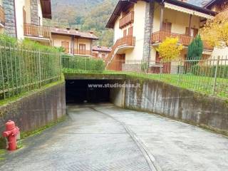 Garage in vendita a villa d'ogna 