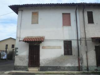 Casa indipendente all'asta a casaletto lodigiano via lodi, snc