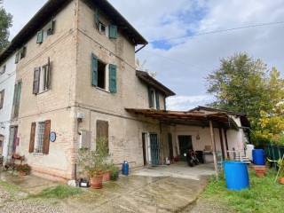 Casa indipendente in vendita a correggio 