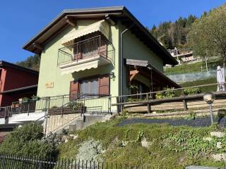 Villa bifamiliare in vendita a blessagno via per san fedele