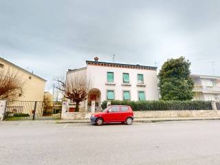 Casa indipendente in vendita a bondeno corso giuseppe mazzini 5/1