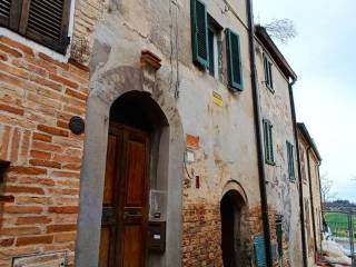 Casa indipendente in vendita ad altidona petrarca