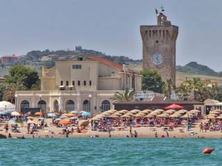 Casa indipendente in vendita a porto recanati via giacomo leopardi