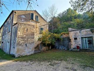 Rustico in vendita a massignano contrada piane santi