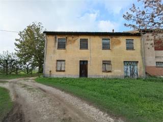 Villa in vendita a lugo via bastia, 79