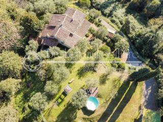 Villa in vendita a camaiore via nuova