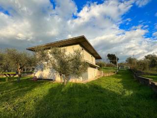 Casa indipendente in vendita ad alatri via santa cecilia