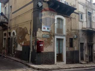 Casa indipendente in vendita a ragusa via giambattista odierna, 421