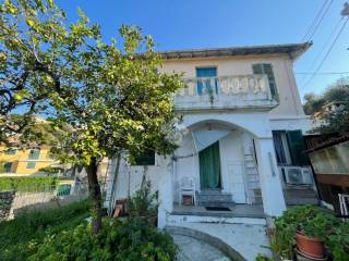 Villa bifamiliare in vendita a imperia via catocce, 23