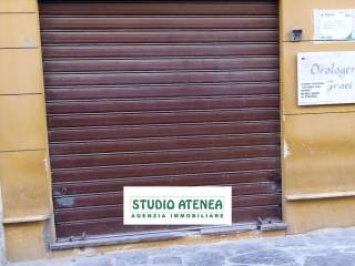 Magazzino in affitto ad agrigento via atenea