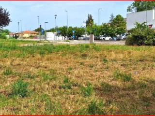 Terreno residenziale all'asta a pesaro via tamigi