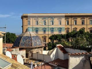 Attico in affitto a palermo via vittorio emanuele, 60