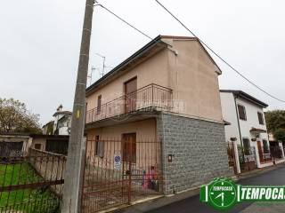 Casa indipendente in vendita a crema via monte nero