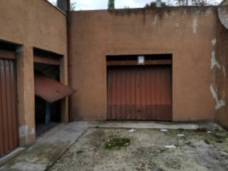 Garage in vendita a foligno viale firenze, 148/e