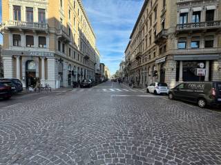 Negozio in vendita a padova piazza giuseppe garibaldi