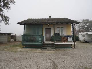 Villa in vendita a cassolnovo strada dei livellari