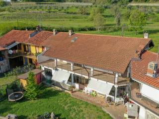 Villa in vendita a viverone via zimone