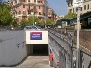 Garage in vendita a roma piazza crati, 4