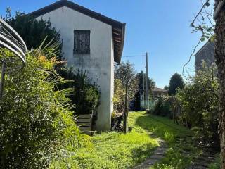 Villa bifamiliare in vendita a giavera del montello via giuseppe verdi, 1