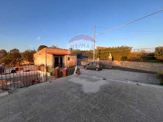 Casa indipendente in vendita a caltagirone via dei cedri, 14