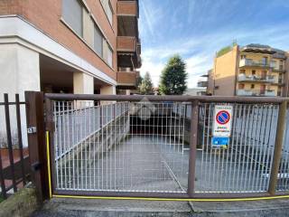 Garage in vendita a bergamo via borgo palazzo, 95