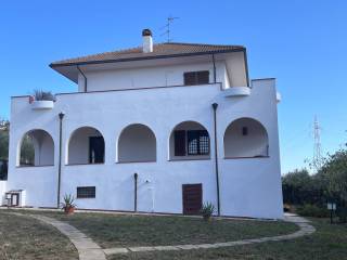 Villa in vendita a chieti strada giglio