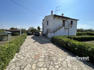 Casale in vendita a capalbio strada dei due pini