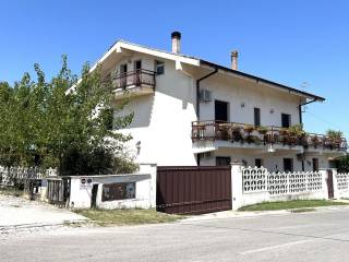 Villa in vendita a nocciano via san lorenzo, 69/1