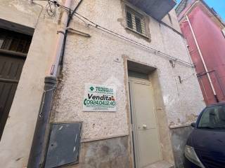 Casa indipendente in vendita ad alcamo via m. ignoto, 6