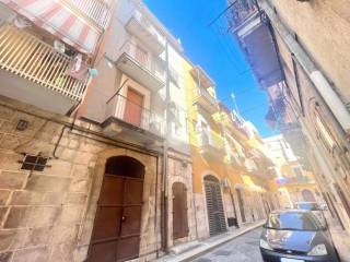 Casa indipendente in vendita a barletta via de grassis, 15