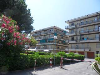 Appartamento in vendita a borghetto santo spirito piazza della pace, 1