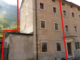 Casa indipendente in vendita a longarone via delle mure podenzoi