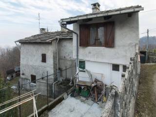 Casa indipendente in vendita a barge via bricco margaria