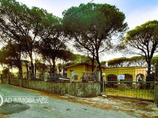 Villa in vendita a posada via logudoro, 3