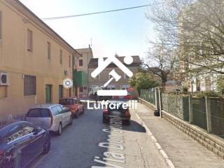 Negozio all'asta a fabriano viale aurelio zonghi, 57