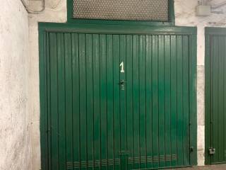 Garage in affitto a genova via asiago