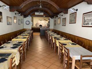 Pizzeria in in vendita da privato a san vincenzo via vittorio emanuele ii, 134