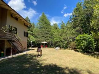 Villa in vendita a foligno via piani di ricciano