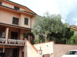 Villa bifamiliare in vendita a buggiano via oreste landini