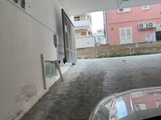 Garage in affitto a san benedetto del tronto via abruzzi, 30