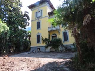 Villa all'asta a lecco corso bergamo, 23