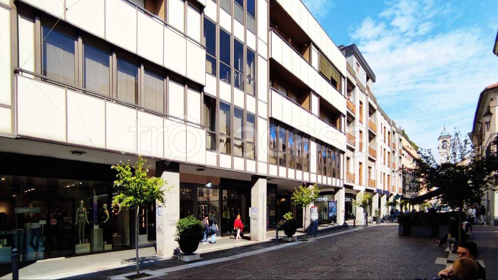 ufficio in vendita a Saronno
