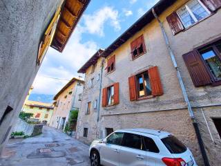 Casa indipendente in vendita a levico terme via brolotondo