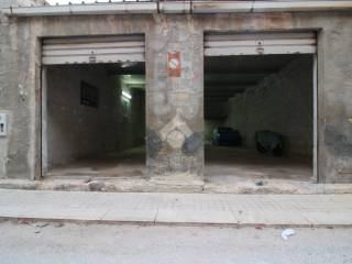 Garage in vendita a trapani via del giglio, 6