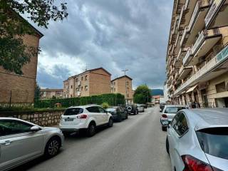 Negozio in affitto ad avellino via giuseppe di vittorio